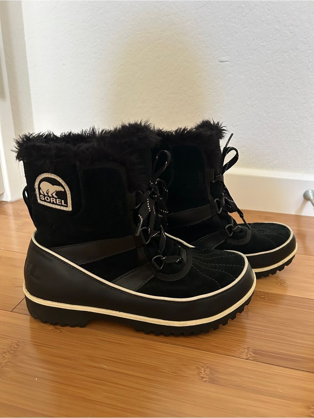 SOREL Women's Tivoli II Waterproof Winter Snow Boots Black Size 8 Outdoor